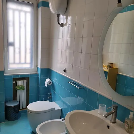 Spacious Panoramic - Half Way Center-vomero District Appartamento *