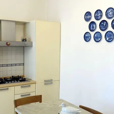 Spacious Panoramic - Half Way Center-vomero District *