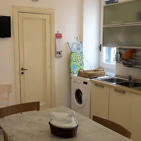 Spacious Panoramic - Half Way Center-vomero District * Νάπολη