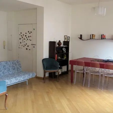 Spacious Panoramic - Half Way Center-vomero District Appartement Napels