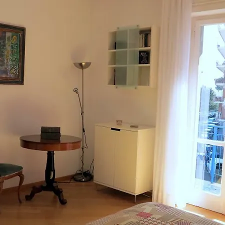 Spacious Panoramic - Half Way Center-vomero District * Napels