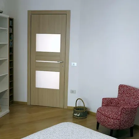Spacious Panoramic - Half Way Center-vomero District Apartment Naples
